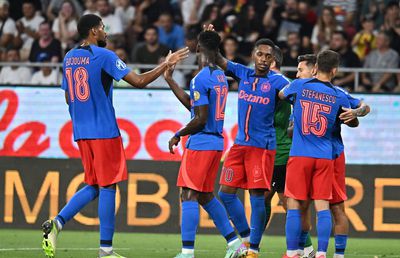 Fotbalistul de la FCSB l-a sunat pe Becali și l-a scos din sărite: „L-am ascultat, vorbea în limba lui. Îi reziliez, ce să fac?”