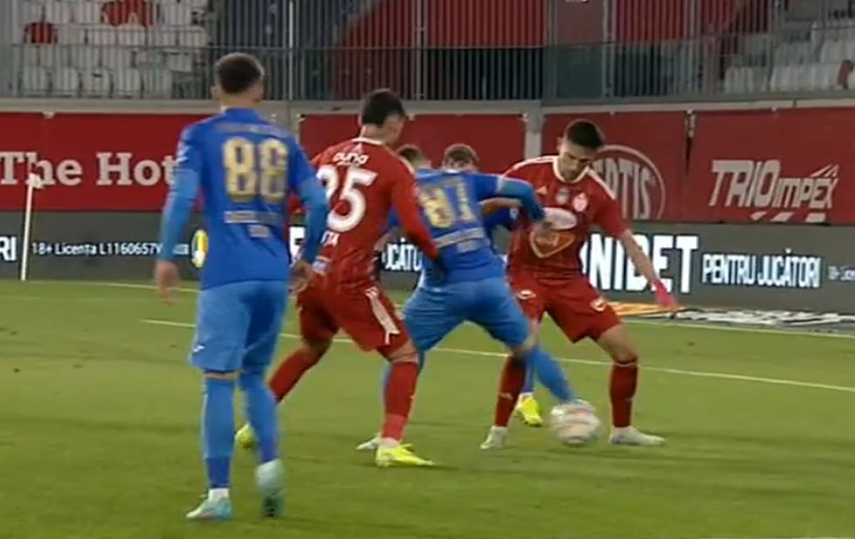 Deschidere de scor în Superliga dintr-un penalty controversat: „Hai, mă, n-ai cum! E grotesc, pe cuvântul meu!”