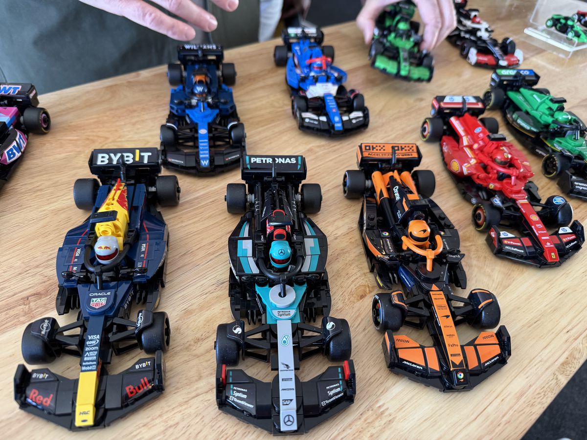 Trei dintre oamenii cheie ai parteneriatului dintre LEGO și Formula 1 explică noua colaborare: „Nu creăm doar următoarea generație de fani, ci și de oameni care vor să lucreze în acest sport”