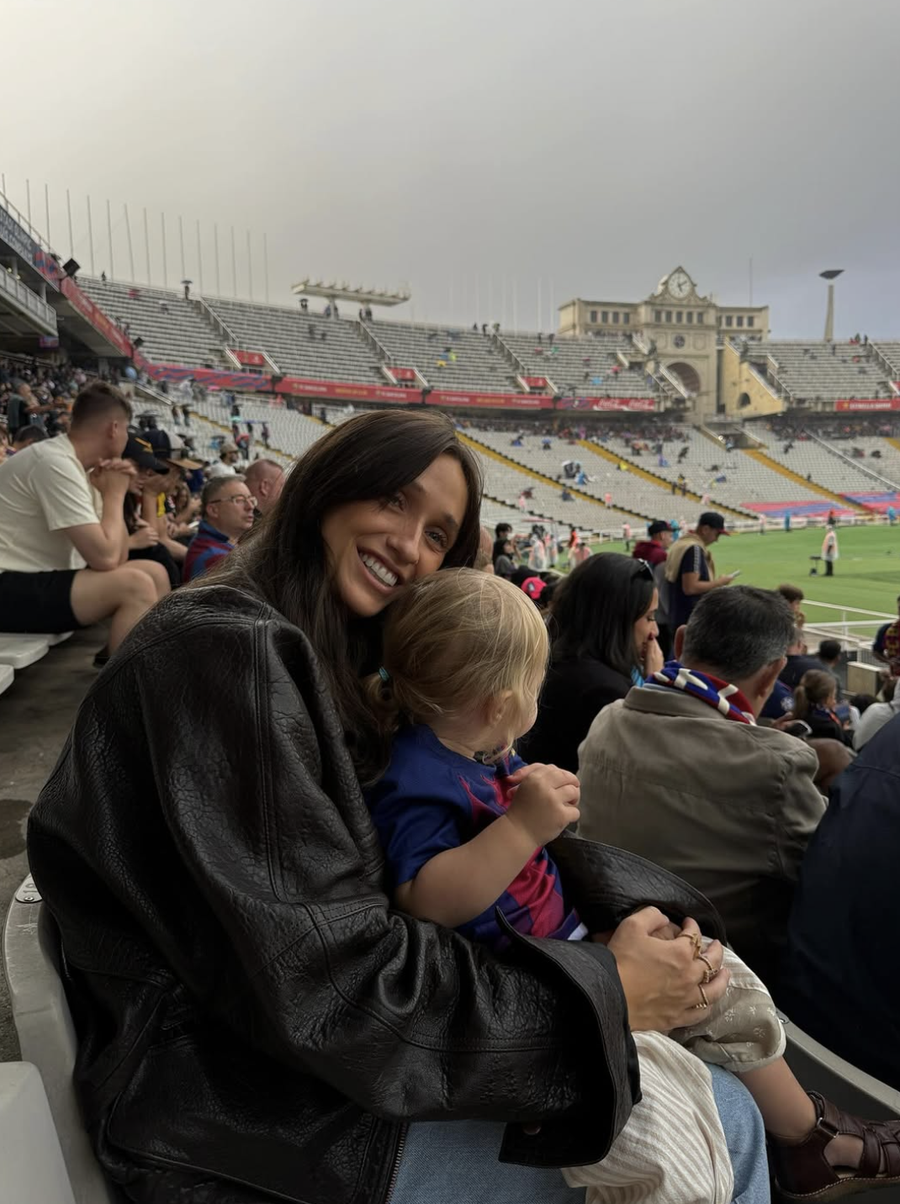 Acuzații dure adresate starului Barcelonei! Soția fotbalistului a intervenit imediat: „Unii oamenii fac orice pentru puțină atenție”