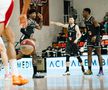 Jucătorii lui U-BT Cluj-Napoca, cu o dungă de ruj sub ochi, în duelul cu FMP Belgrad/Foto: Dragana Stjepanovic (aba-liga.com)