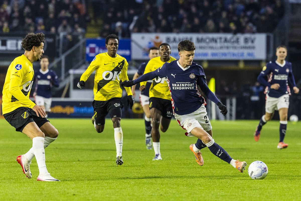 Dennis Man, în NAC Breda - PSV