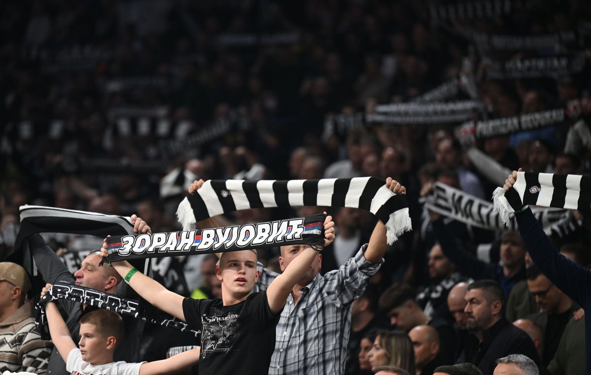 Scandal internațional în urma scenografiei de la startul meciului » Turcii au depus plângere și cer sancțiuni