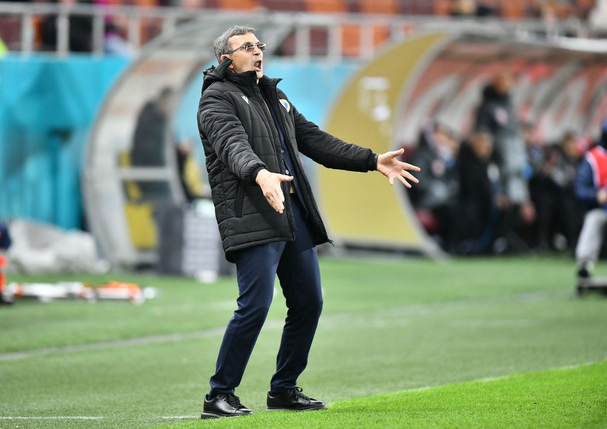 Calcule încurcate în Superligă » Petrolul a blocat-o pe FCSB și o vrea pe CFR Cluj în play-off: „Vă spun în direct!”