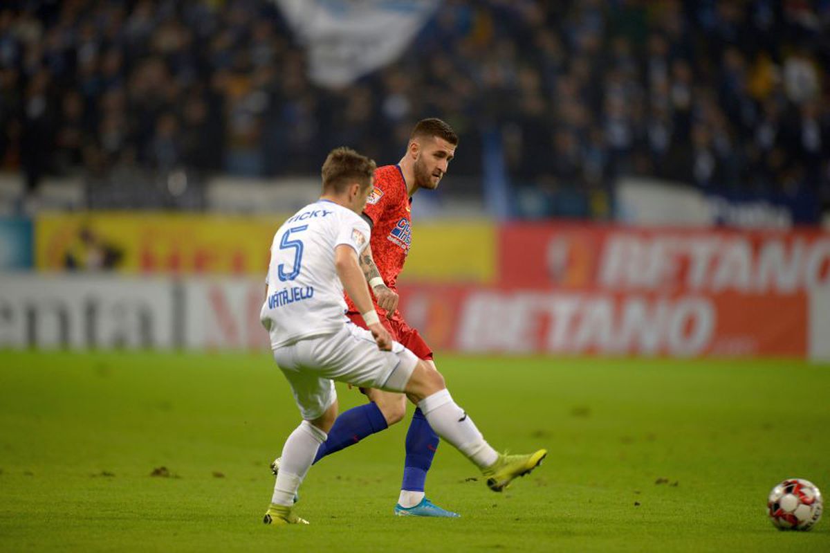 FCSB - CRAIOVA 2-0 // VIDEO + FOTO Vintilă termină anul pe podium, Pițurcă rămâne cu ironiile!