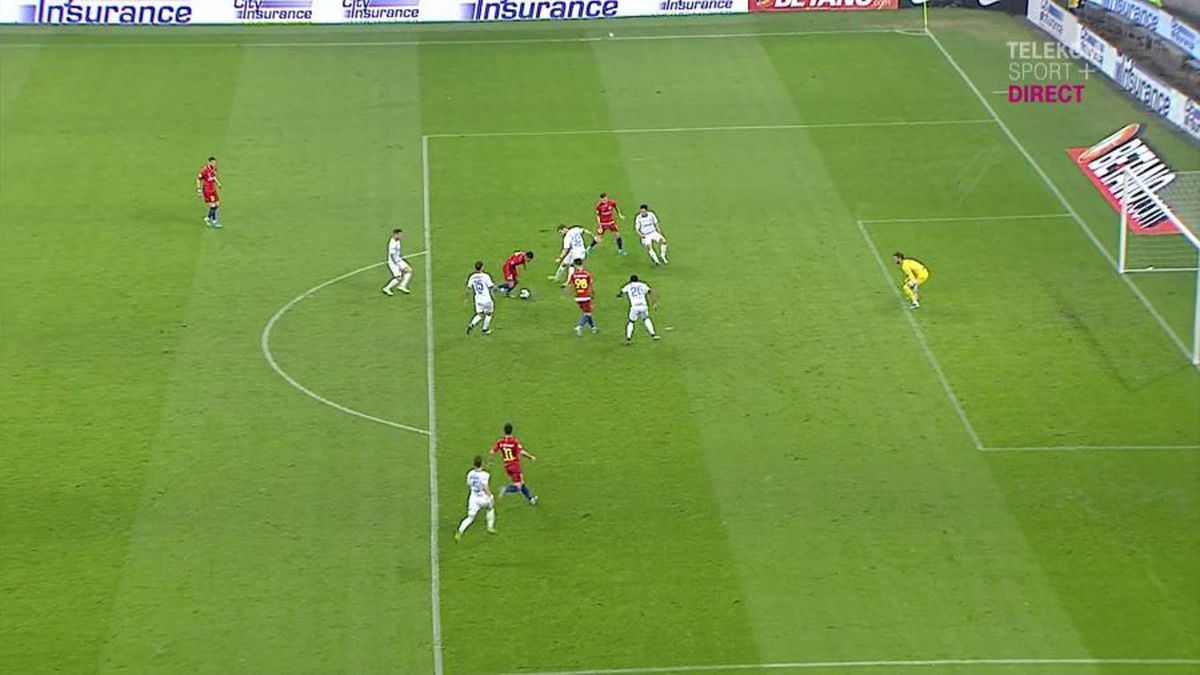 FCSB - CRAIOVA 2-0 // FOTO S-au distrat cu apărarea lui Pițurcă! 3 faze de generic în decurs de 5 minute: Florinel Coman i-a încheiat cariera lui Vlădoiu :)