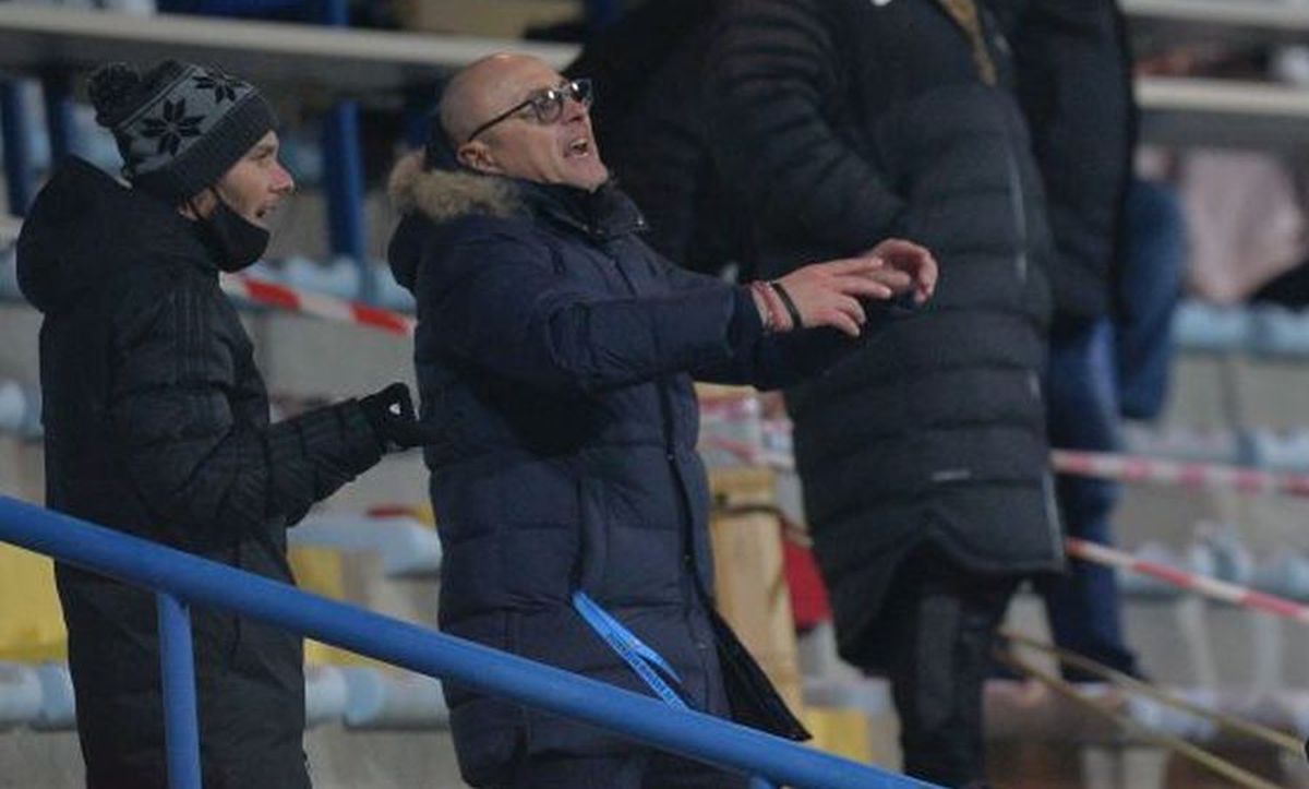 Continuă „războiul” după FCSB - Sepsi 1-1 » Postarea tăioasă de la miezul nopții: „Am scăpat de o «bucată»”