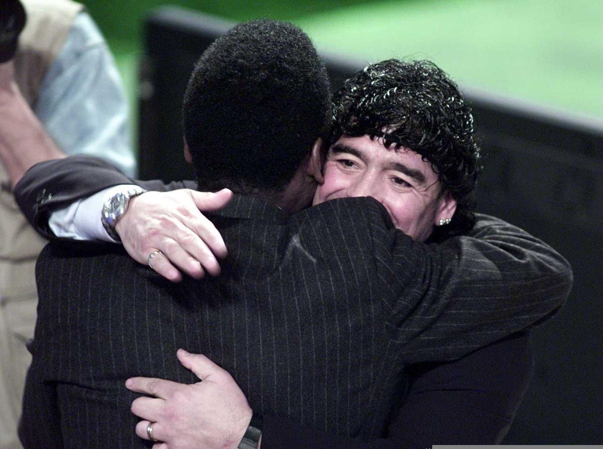 Imagini de neuitat cu Maradona și Pelé » Ziua în care s-a îndeplinit marele vis al lui Diego! Momentul istoric petrecut direct la TV