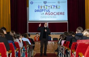 Pariem pe educație! Adolescenții, îndemnați de Asociația Joc Responsabil la un stil de viață sănătos: „Construiți ceva benefic societății și distrați-vă responsabil!”