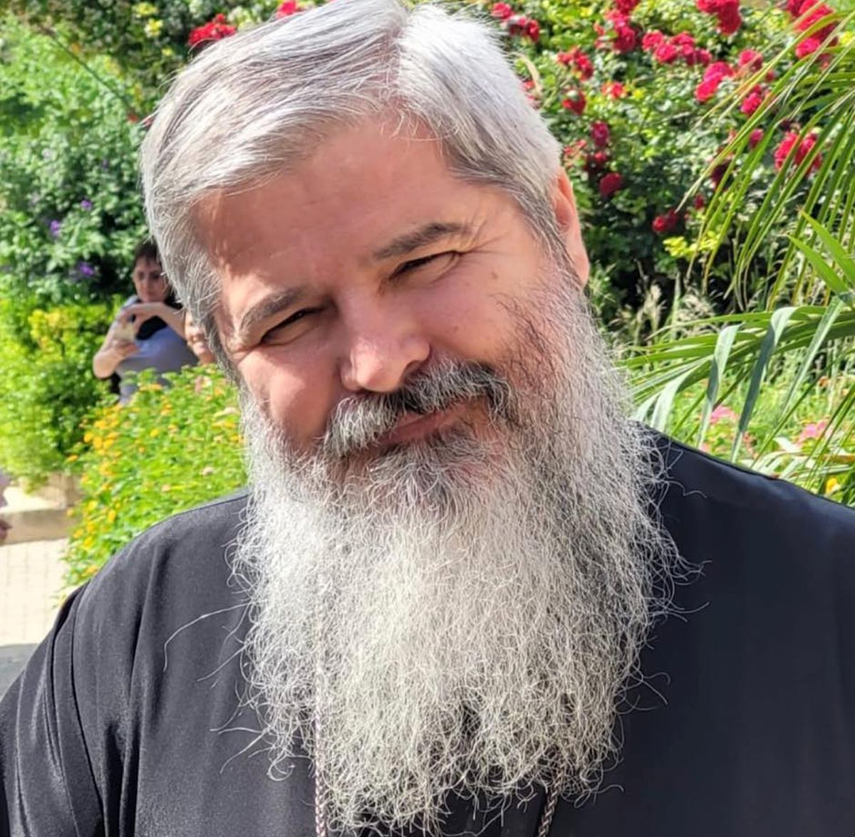 Părintele Vasile Ioana, invitat special la podcastul „Profu' de Sport” » Dialog despre sport, credință, idoli falși și discursul religios al lui Becali