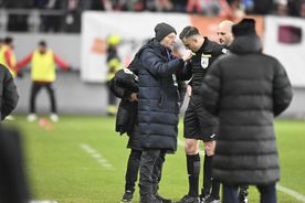 Reluarea meciului Dinamo - Voluntari, amânată mai bine de 5 minute » Motivul i-a înfuriat pe suporteri