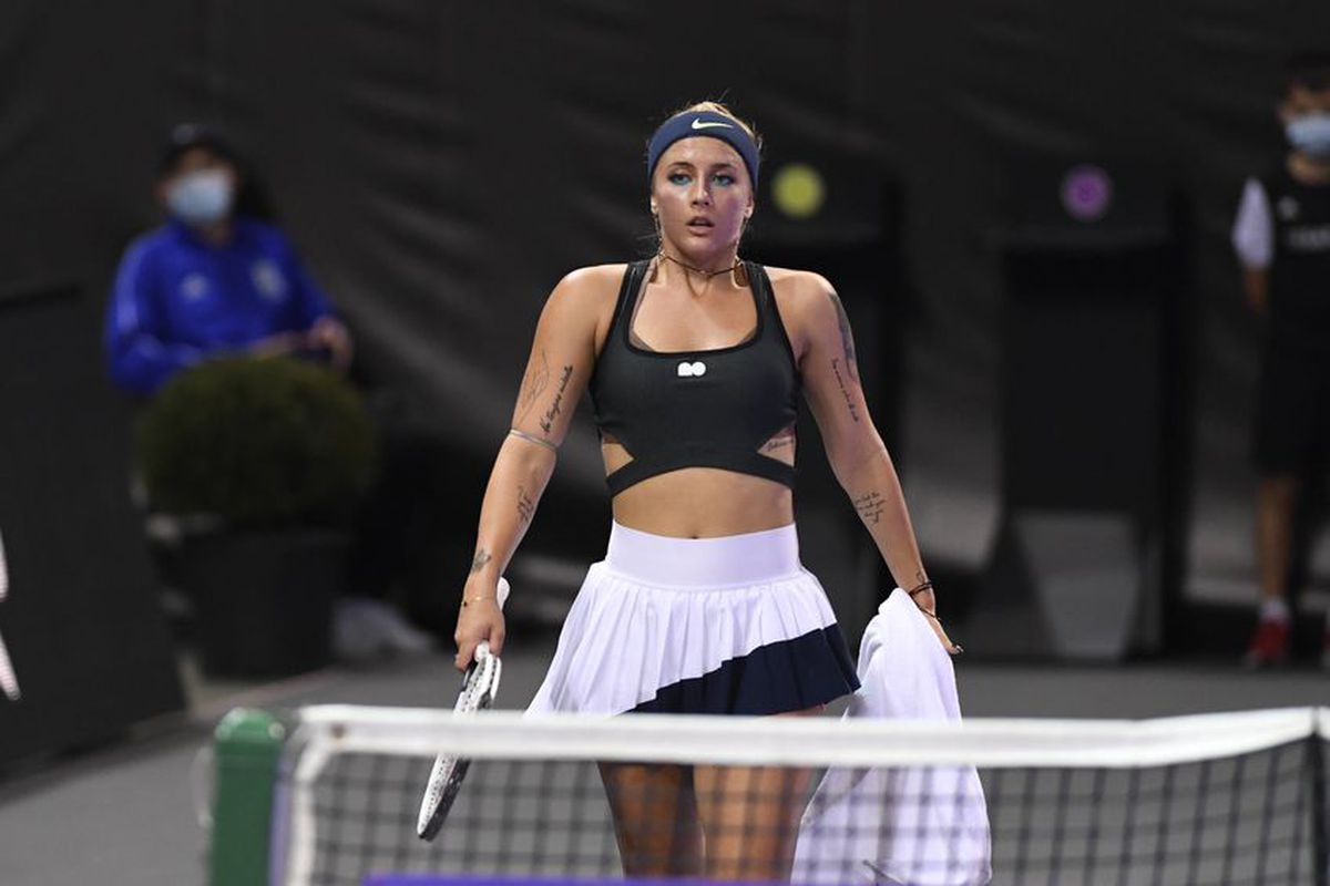 Andreea Prisăcariu, „sub acoperire” la meciul Dinamo - FC Voluntari, de pe „Arcul de Triumf”