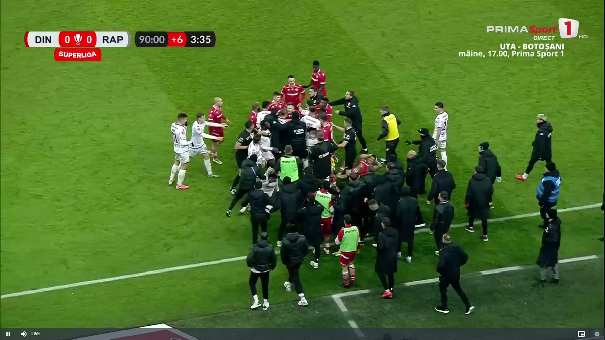 Bătaie în prelungiri la Dinamo - Rapid » Șumudică a fost ținut cu greu să nu intre în teren + Moment rar oferit de arbitru