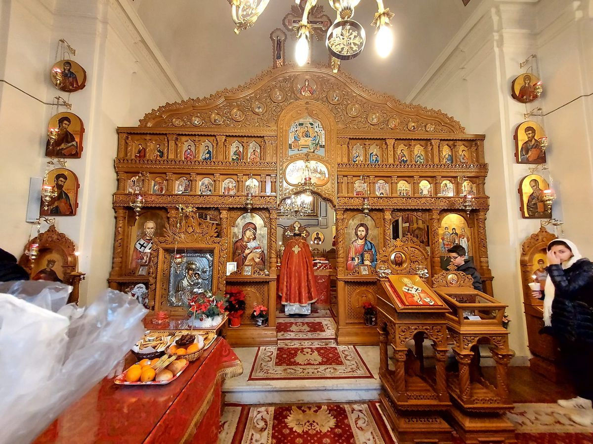 Părintele Filip, de la biserica românească din Genova, l-a avertizat pe Dan Șucu: „Genovezii sunt suspicioși la început. El trebuie să se țină de cuvânt”