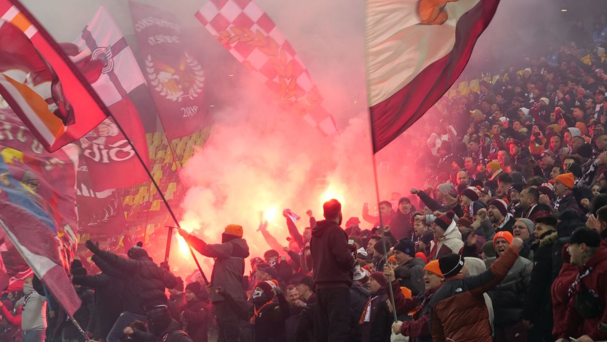 Scenografii la derby-ul Dinamo - Rapid