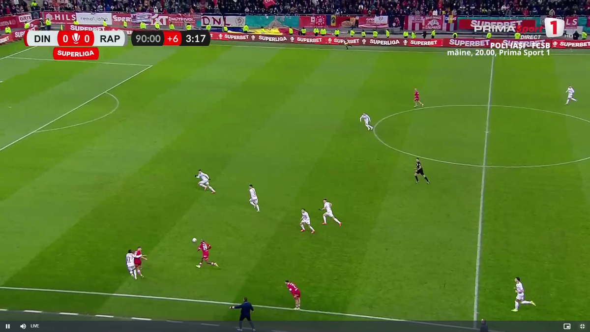 Bătaie în prelungiri la Dinamo - Rapid » Șumudică a fost ținut cu greu să nu intre în teren + Moment rar oferit de arbitru