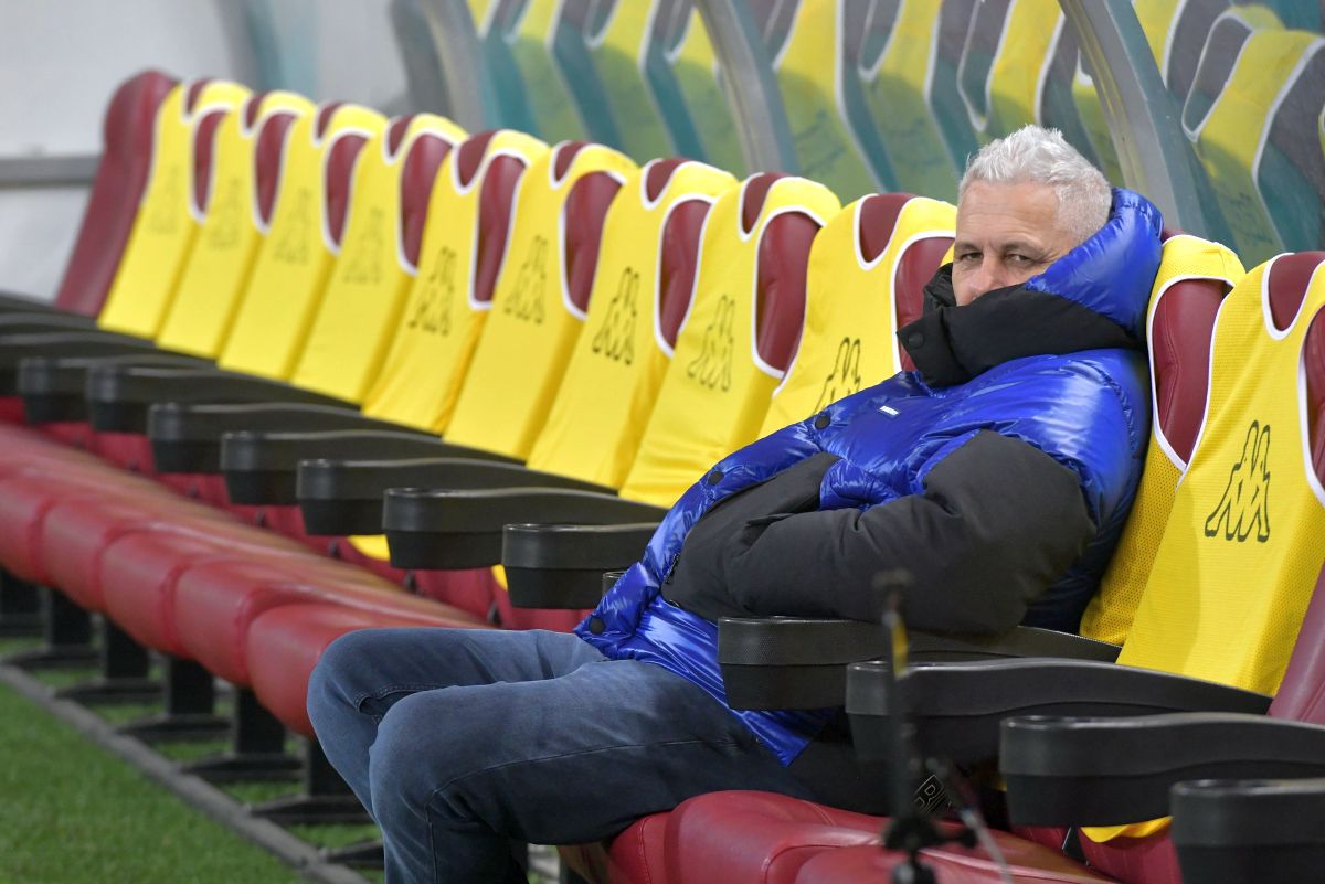 Dinamo vrea să dea lovitura iernii în Superliga » Fotbalistul român de 4 milioane de euro este principală țintă a „câinilor”