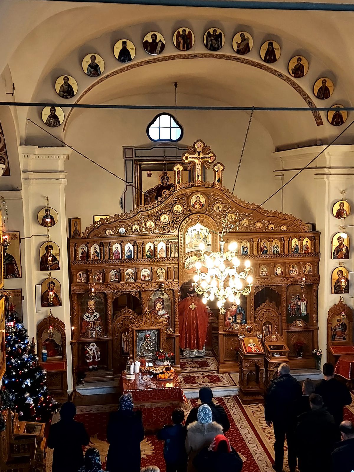 Părintele Filip, de la biserica românească din Genova, l-a avertizat pe Dan Șucu: „Genovezii sunt suspicioși la început. El trebuie să se țină de cuvânt”