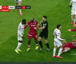 Bătaie în prelungiri la Dinamo - Rapid » Șumudică a fost ținut cu greu să nu intre în teren + Moment rar oferit de arbitru