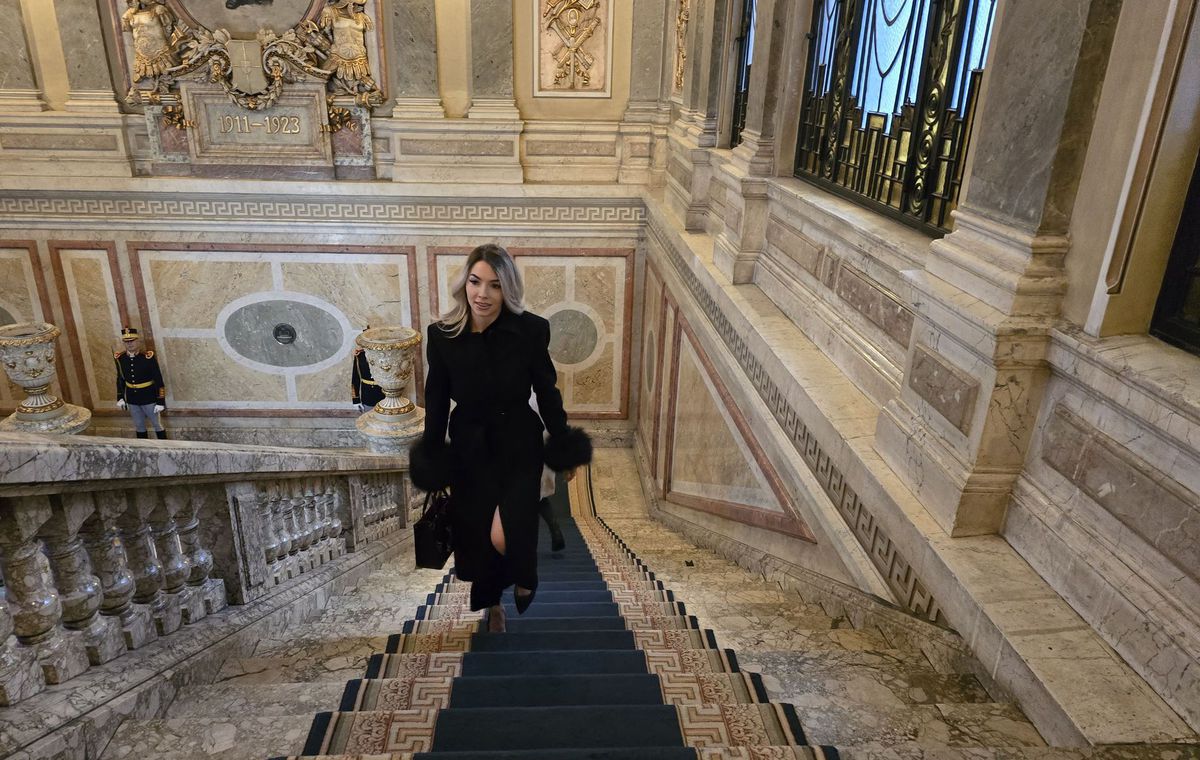 Bernadette Szocs a atras toate privirile la Ateneu: „Sursă de inspirație”