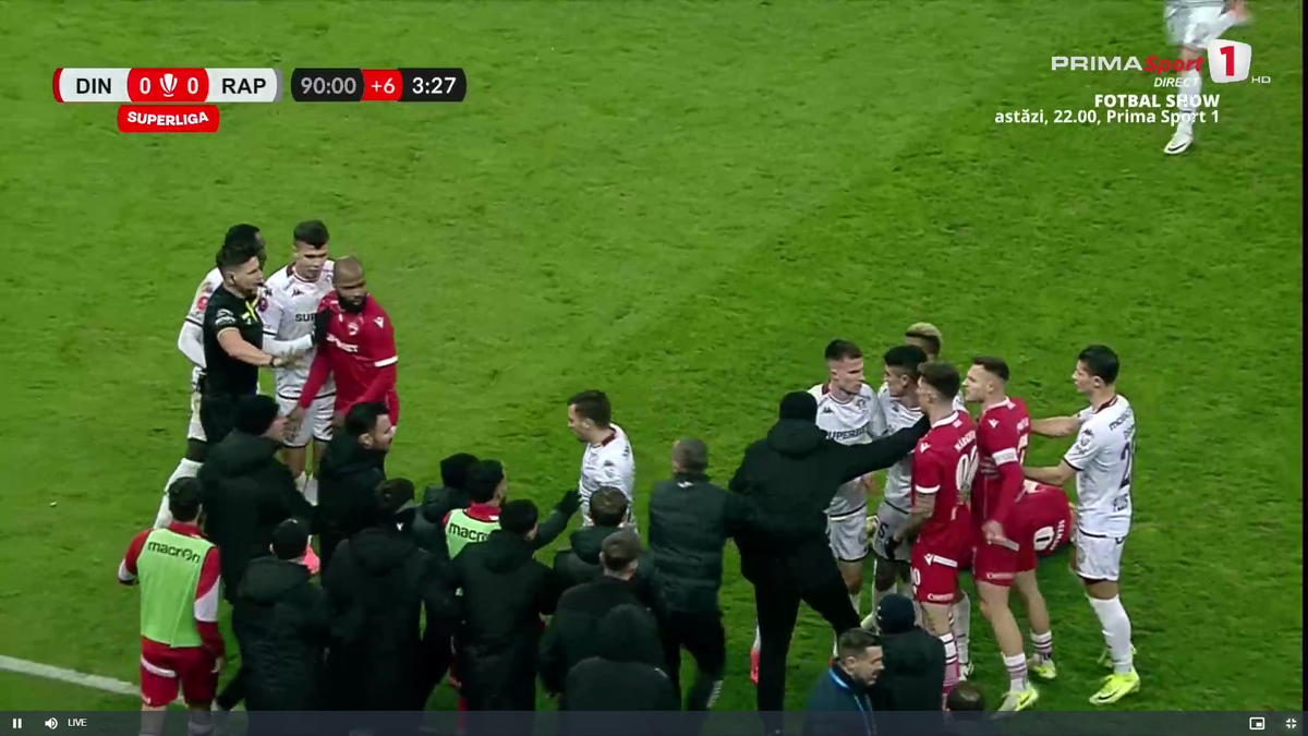 Bătaie în prelungiri la Dinamo - Rapid » Șumudică a fost ținut cu greu să nu intre în teren + Moment rar oferit de arbitru
