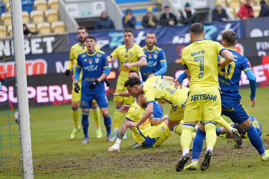 Mariaj iminent! Numirea lui Adrian Mutu în Superliga, chestiune de ore: „Mai avem de făcut doar reglaje fine” + Salariu mai bun decât Kopic la Dinamo