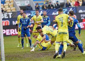 Petrolul - Unirea Slobozia, în etapa #21 din Superliga, se joacă ACUM » Ploieștenii măresc avantajul