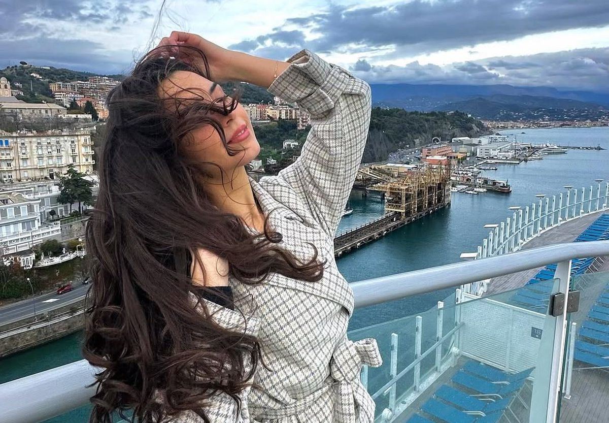 I-a sedus pe fanii lui Dinamo și dezvăluie ce a surprins-o la București, în concertul de pe Arenă » Interviu GSP cu violonista Jana Ceklanovic: „România e a doua mea casă!”