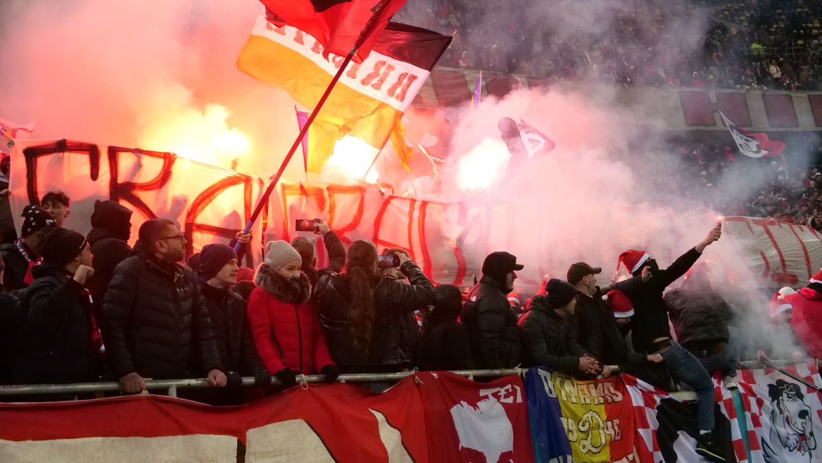 Scenografii la derby-ul Dinamo - Rapid