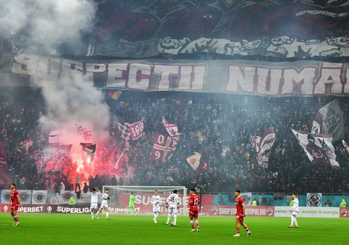 Derby-ul Dinamo - Rapid a însemnat și o bătălie între galeriile celor două rivale / foto: Cristi Preda (GSP)