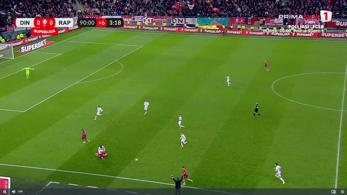 Bătaie în prelungiri la Dinamo - Rapid » Șumudică a fost ținut cu greu să nu intre în teren + Moment rar oferit de arbitru