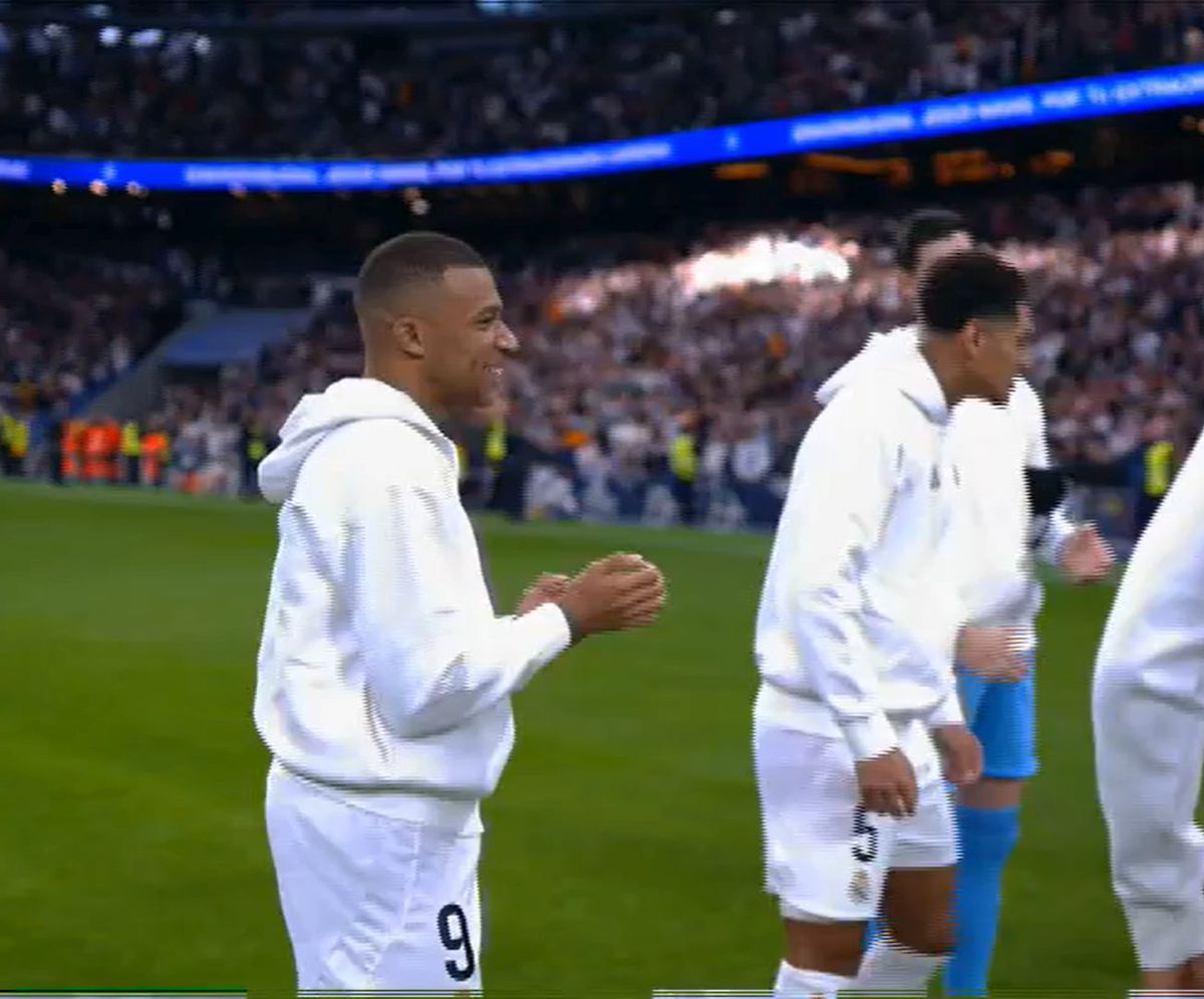 Jesus Navas aplaudat pe Santiago Bernabeu