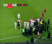 Bătaie în prelungiri la Dinamo - Rapid » Șumudică a fost ținut cu greu să nu intre în teren + Moment rar oferit de arbitru