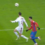 Rapid a cerut penalty în prelungirile derby-ului cu FCSB // FOTO: captură Orange Sport