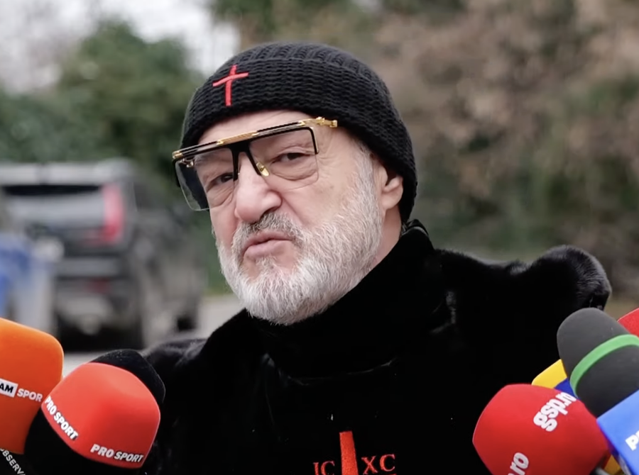 Povești incredibile de la Brașov: „Am zbughit-o cu Lăcătuș. Ne atacau cu furcile” + Ilie Dumitrescu „săpat” de jucători: „Nu mai cumpăra, bre, casetofon!”