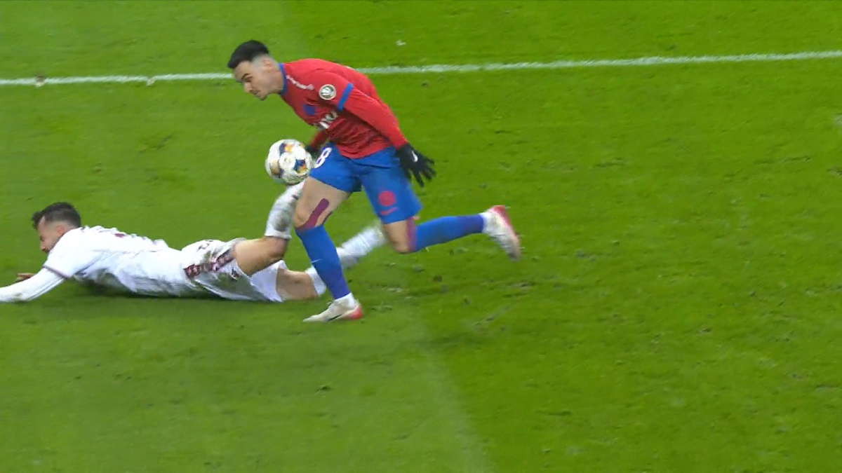 Viciere de rezultat în FCSB - Rapid?! A văzut faza și n-are niciun dubiu: „Penalty”