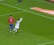 Rapid a cerut penalty în prelungirile derby-ului cu FCSB // FOTO: captură Orange Sport