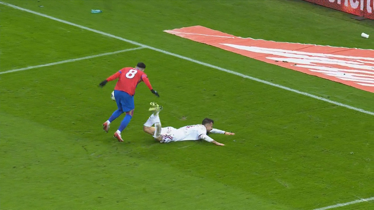 Rapid a cerut penalty în prelungirile derby-ului cu FCSB