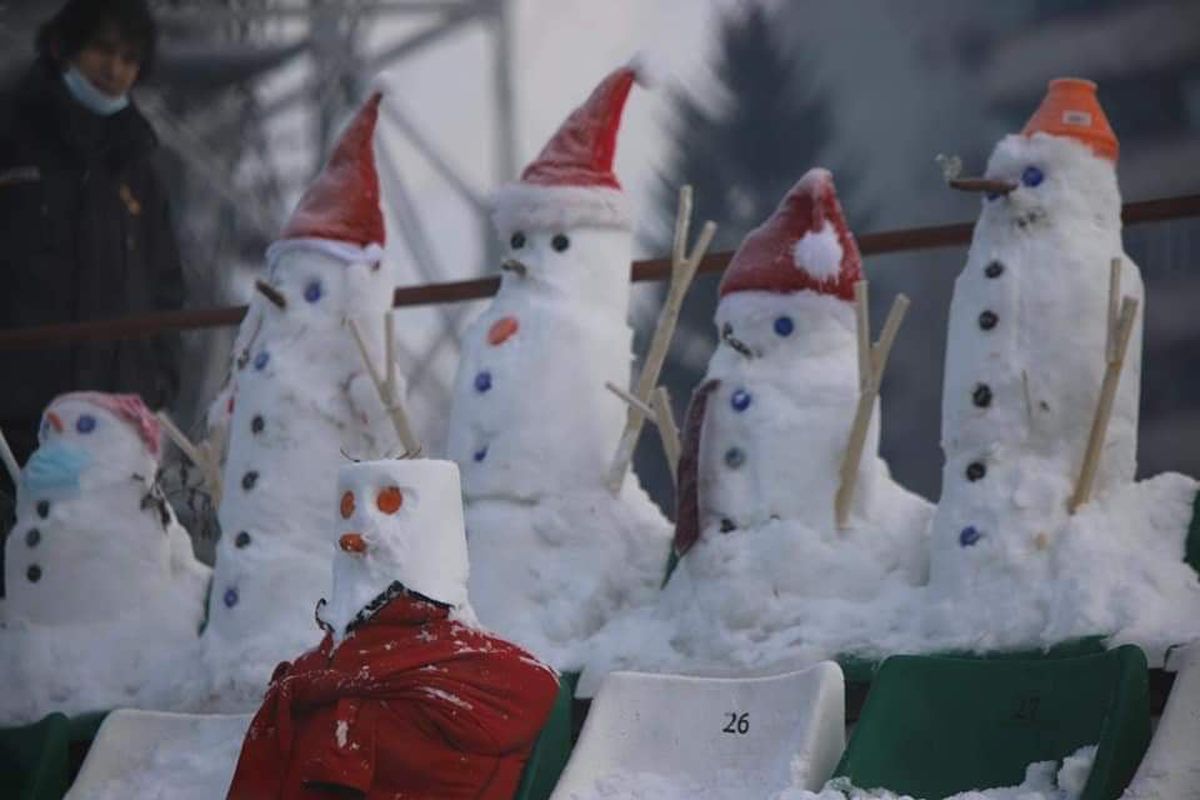 FOTO Sepsi OSK - Astra Giurgiu, cu „fani” în tribune! Inițiativa ingenioasă a covăsnenilor :)