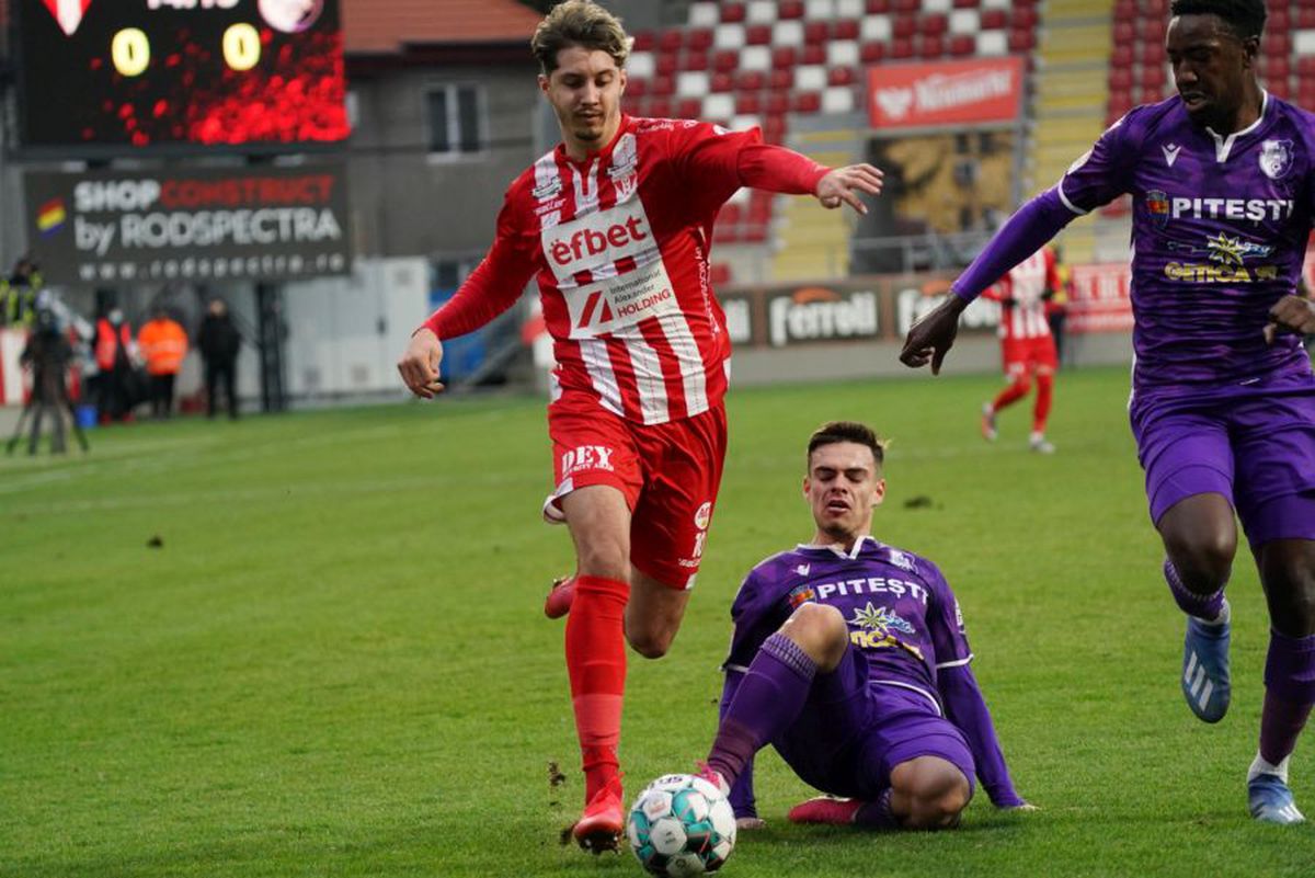 UTA ARAD- FC ARGEȘ 1-2. VIDEO+FOTO Piteștenii se impun cu două goluri marcate după minutul 88! Clasamentul ACUM