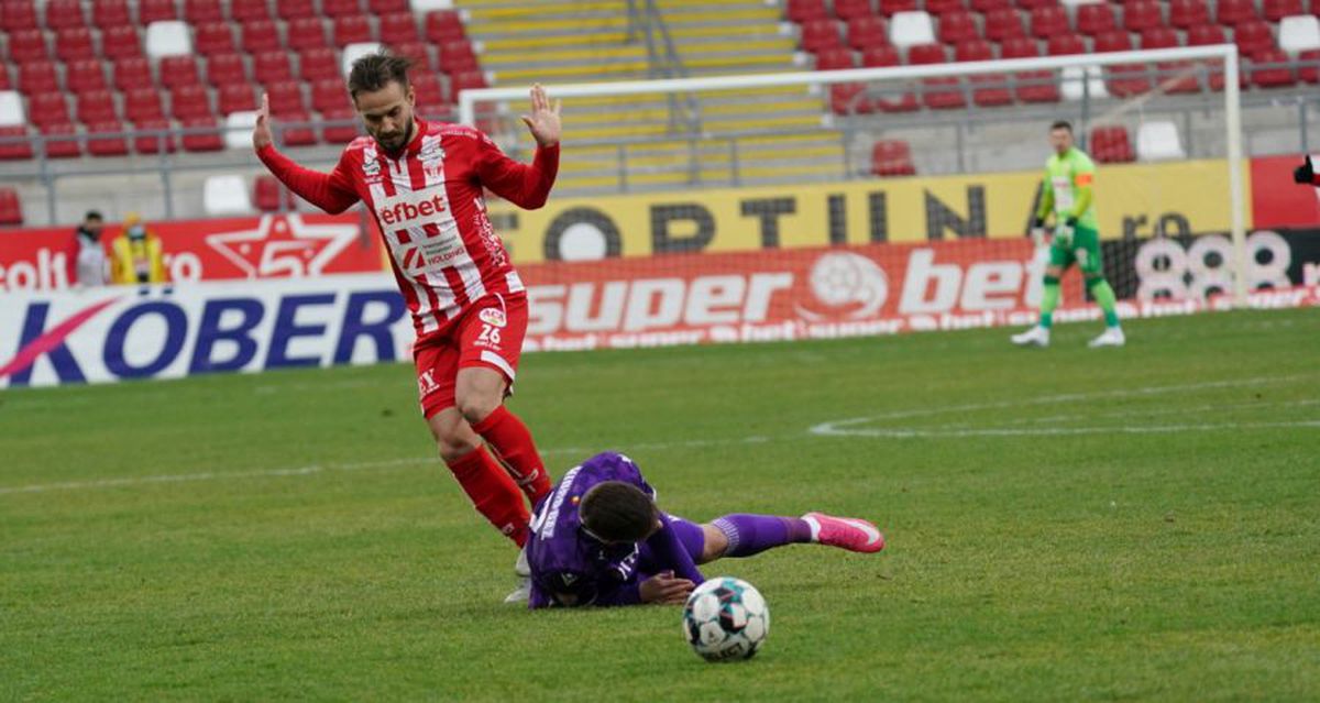 UTA - FC Argeș. Moment crucial la Arad: arbitrul a luat o decizie radicală la o fază controversată