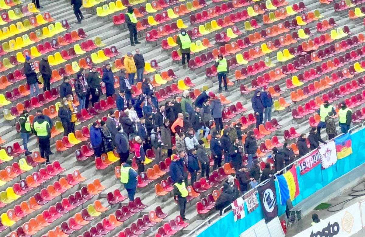 FCSB - CFR Cluj. „Aroganța” maximă » Ce a început să scandeze galeria ardeleană, cu 3 minute înaintea fluierului de start