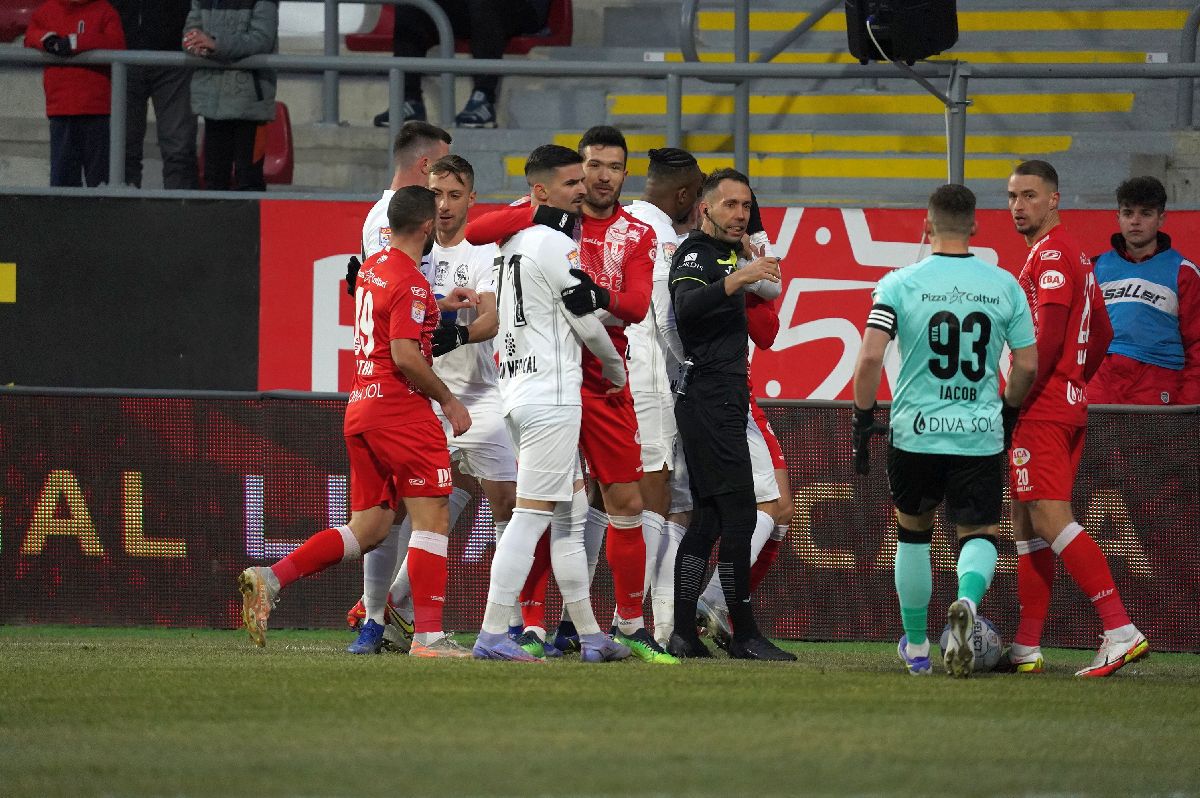 Ce au declarat Laszlo Balint și Ilie Poenaru, după UTA - Gaz Metan 0-1: „Ne-am ratat obiectivul!”