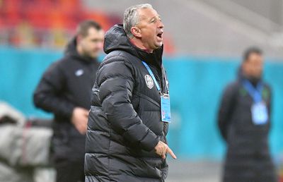 FCSB - CFR CLUJ 3-3. Dan Petrescu nu s-a abținut: „Regret că am făcut schimbarea asta! Așa nu ajungi campion!”