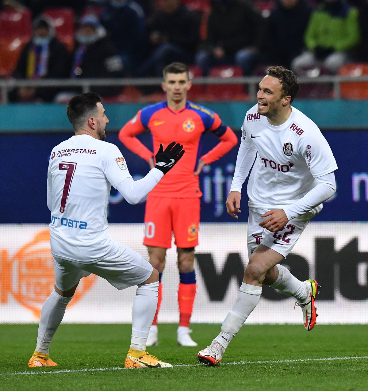 S-au schimbat polii de putere în play-off: FCSB are mai mulți aliați decât rivala CFR Cluj!