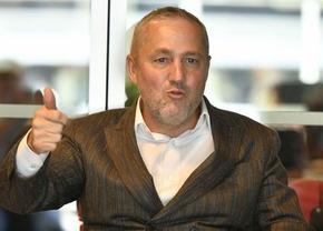 Rotaru, decizie dură în cazul jucătorului care stătea pe telefon în timpul meciului: „O pată neagră pentru club! N-are nicio scuză”
