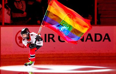 Un anunț din hocheiul american a pornit FURTUNA: „Angajăm doar oameni de culoare, LGBT sau hispanici”. Un guvernator atacă, dar alții îl acuză că „n-are sens”. Cum vi se pare?