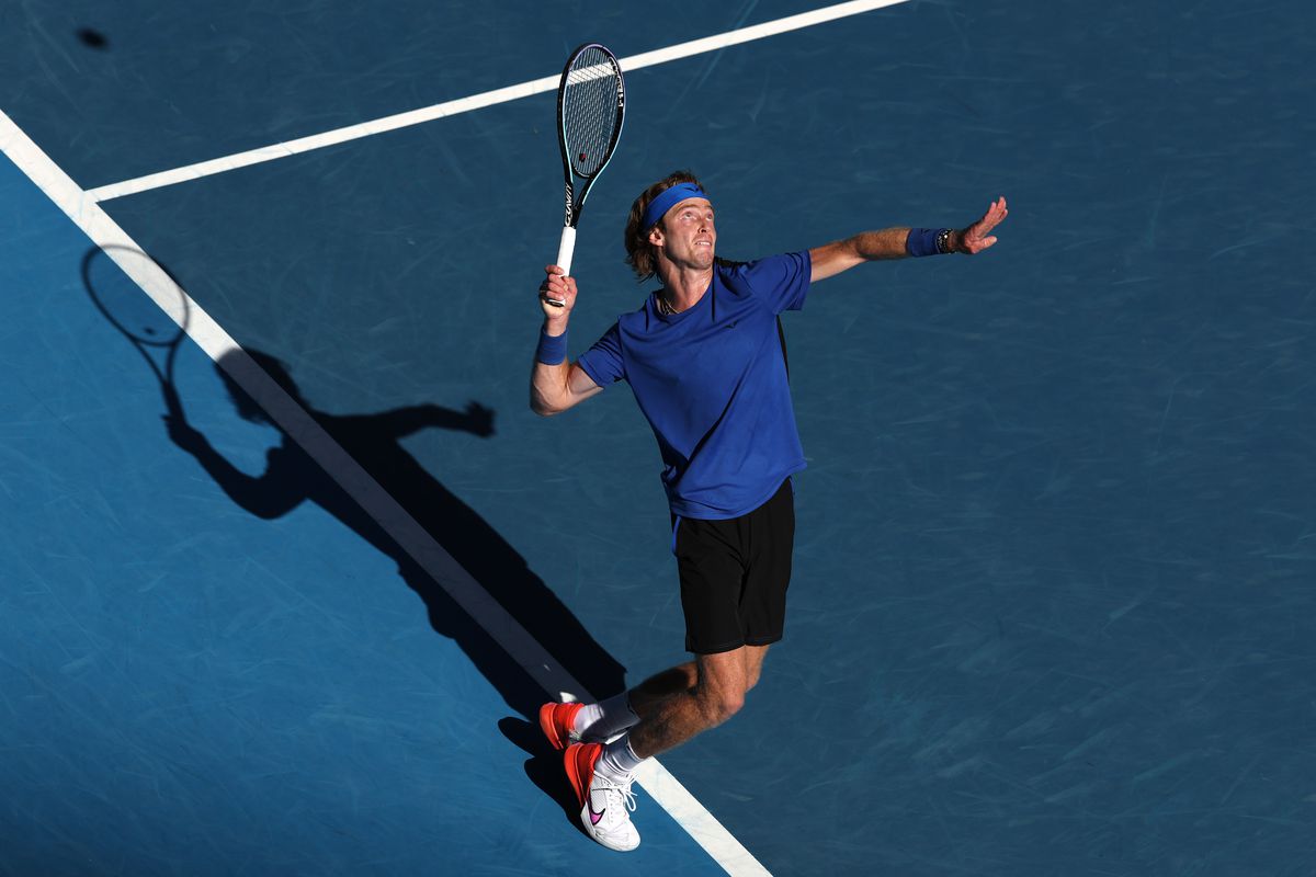 Elevul lui Patrick Mouratoglou, eliminat dramatic la Australian Open 2023! A ratat două mingi de meci în decisiv și a avut 5-0 în ultimul tiebreak