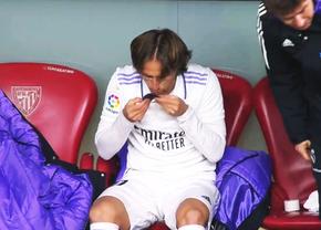 Momente inedite la Athletic - Real Madrid: ce-a făcut Ancelotti când un fan i-a cerut o gumă + ritualul lui Modric