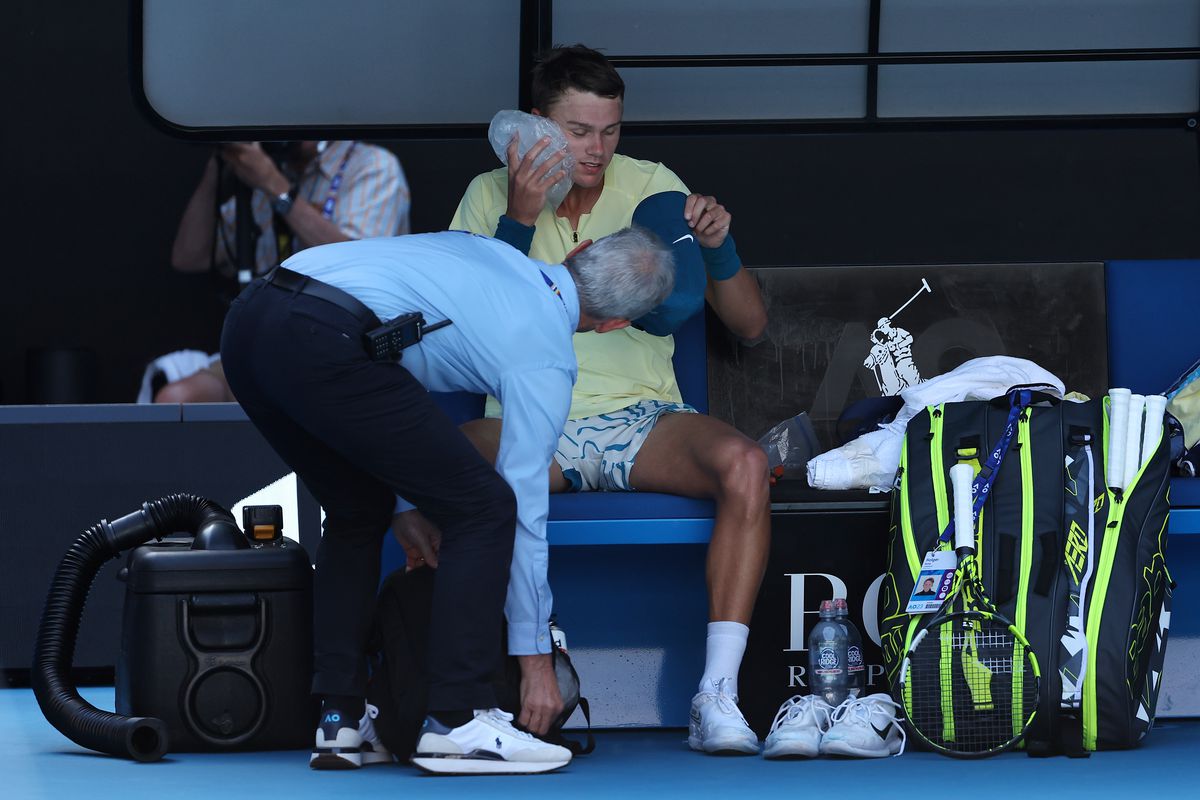 Elevul lui Patrick Mouratoglou, eliminat dramatic la Australian Open 2023! A ratat două mingi de meci în decisiv și a avut 5-0 în ultimul tiebreak